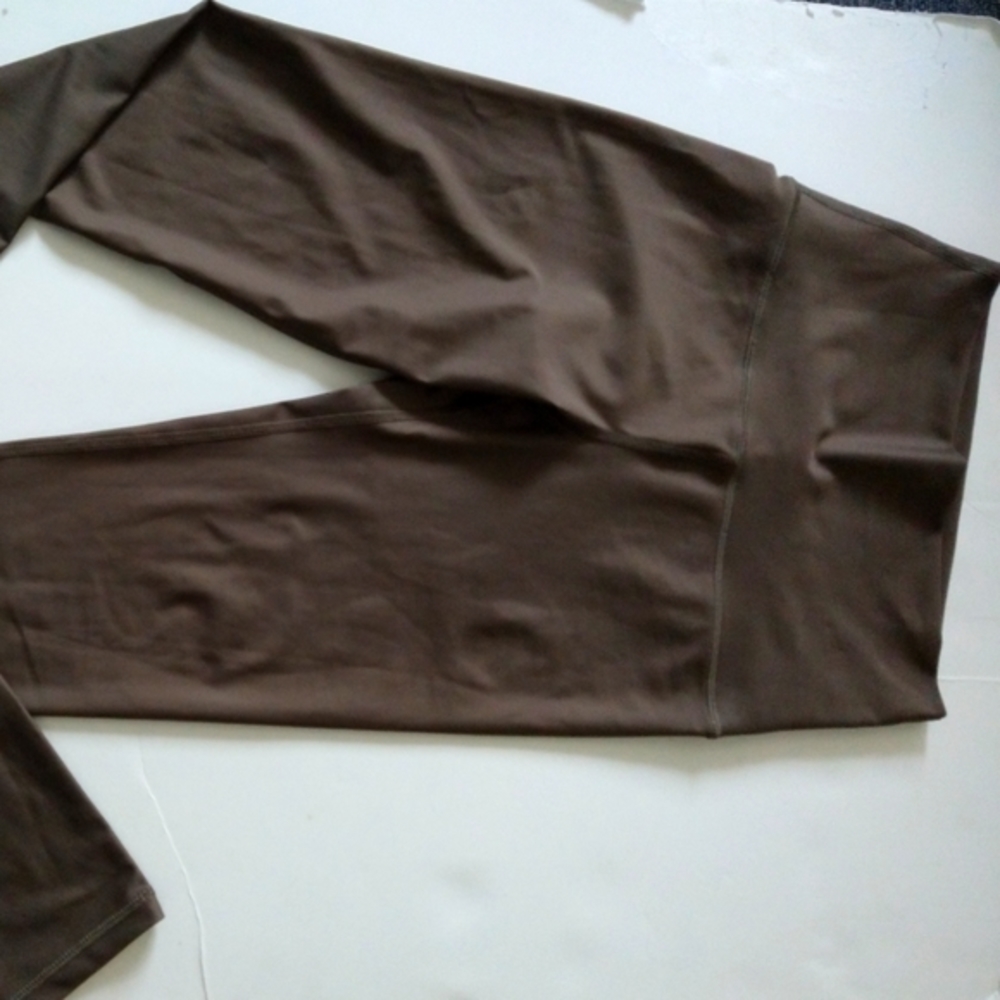 Offline by aerie high rise leggings; size M